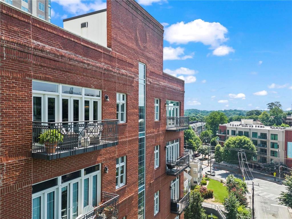 206 11th Street NE Unit 701