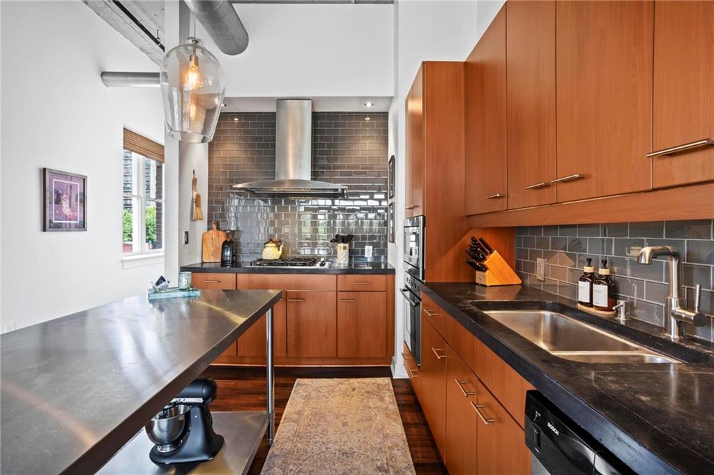206 11th Street NE Unit 701