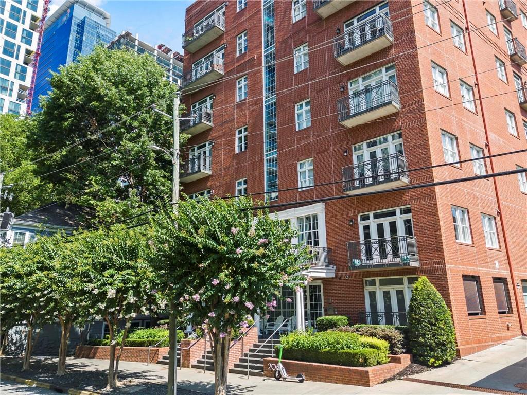 206 11th Street NE Unit 701