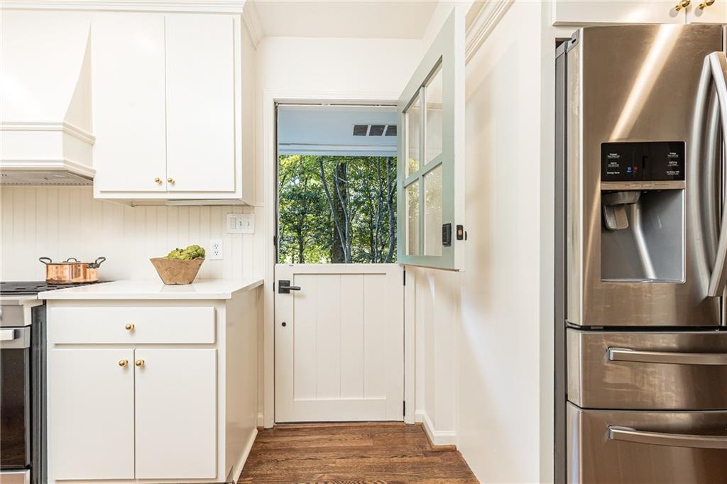 2891 Ridgemore Road NW