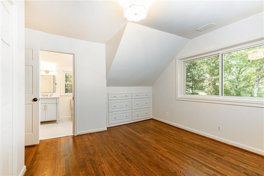 2891 Ridgemore Road NW