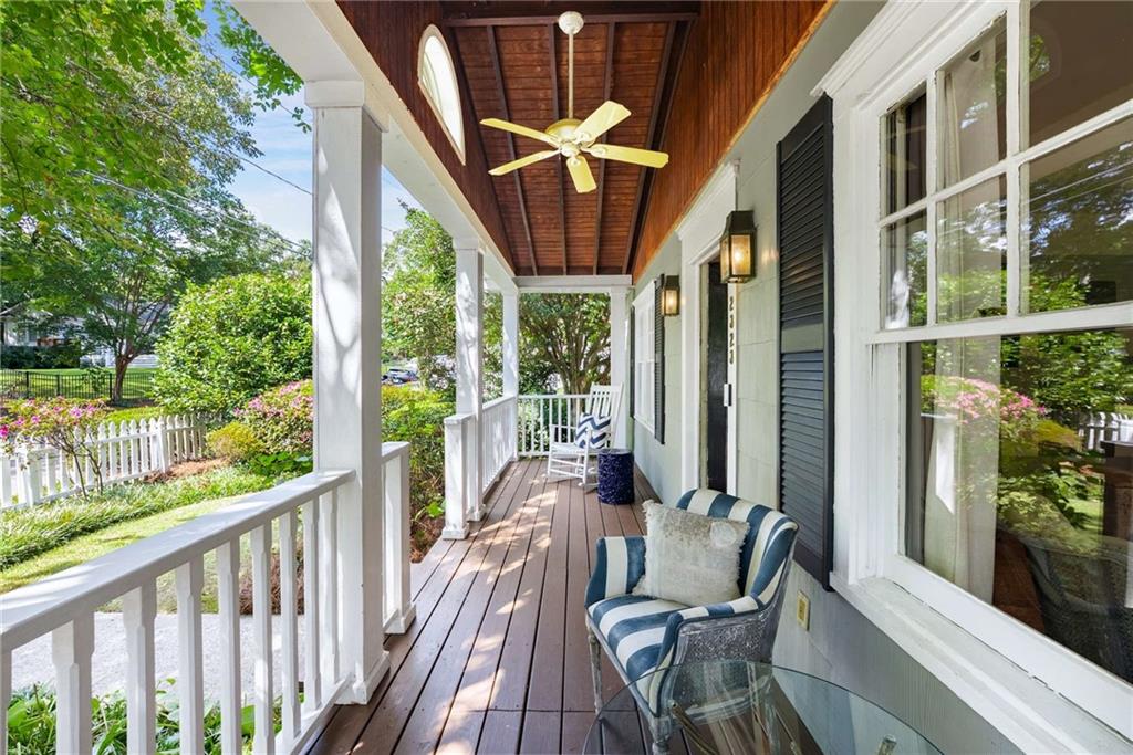 2323 SHENANDOAH Avenue NE