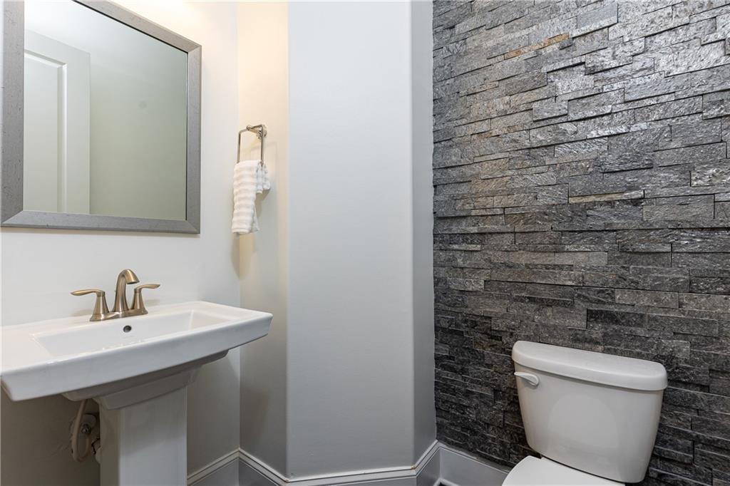 2160 Prestwick Court