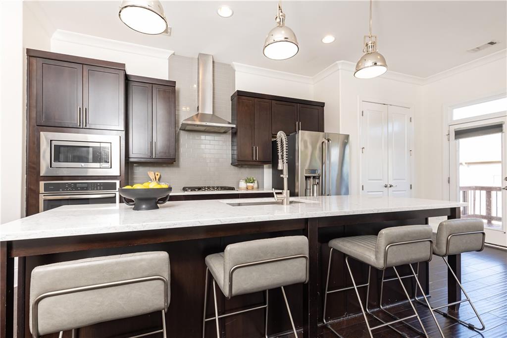 2160 Prestwick Court