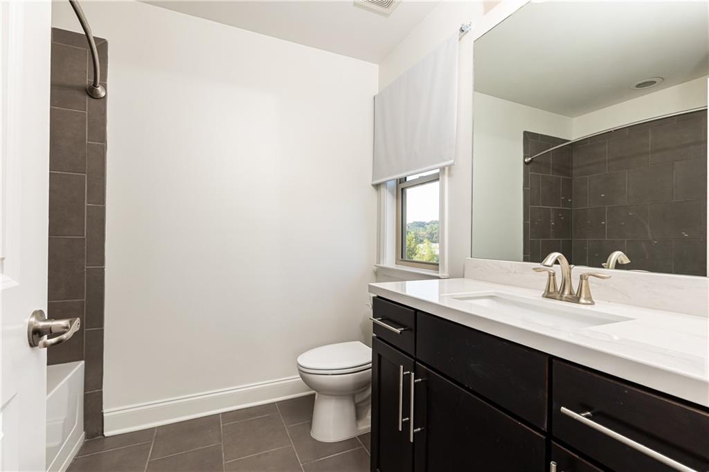 2160 Prestwick Court