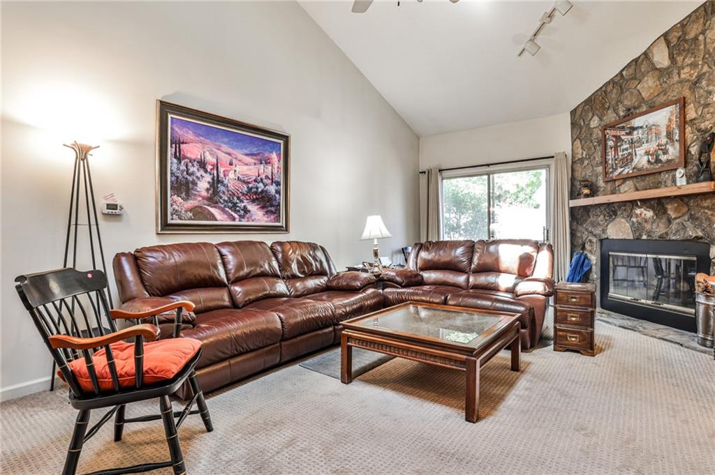 4037 Fawn Run