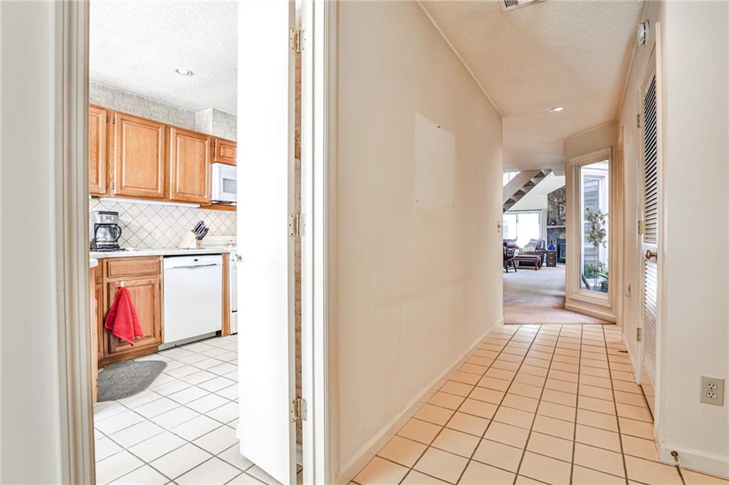 4037 Fawn Run