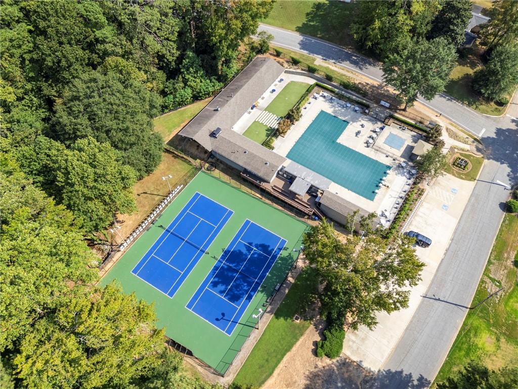 4143 Commodore Drive