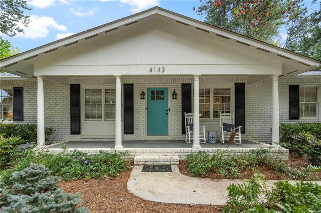 4143 Commodore Drive