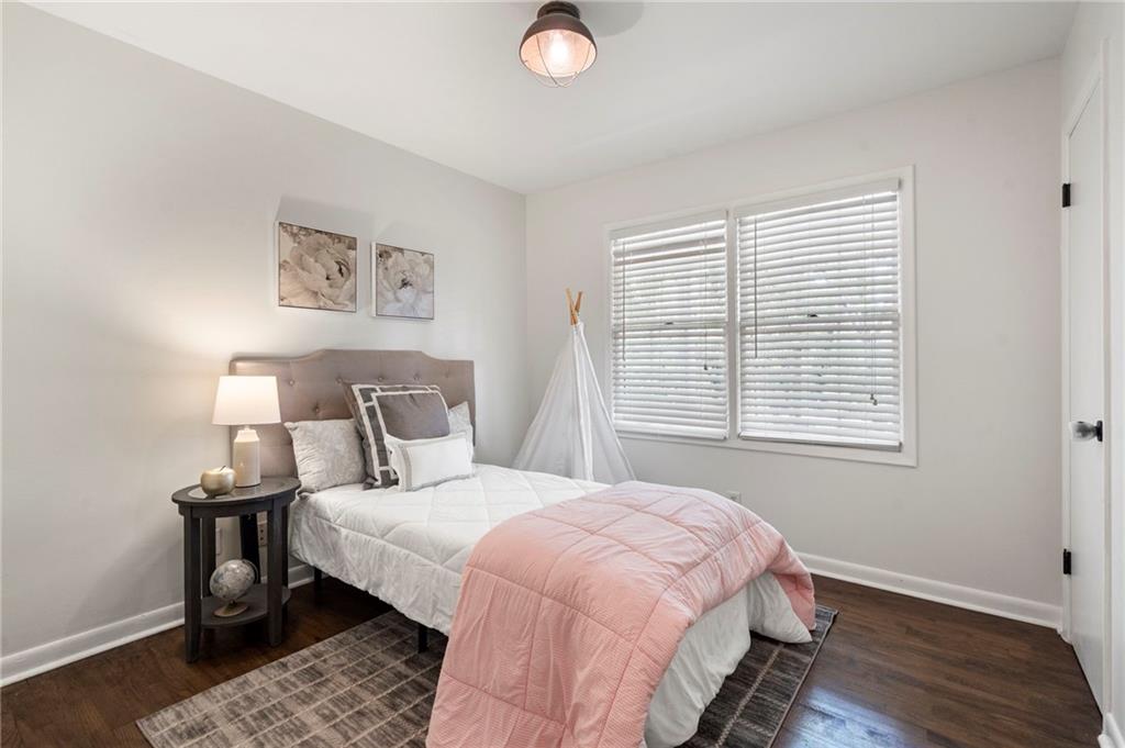 4143 Commodore Drive