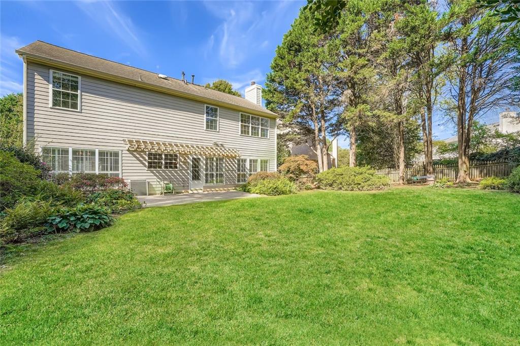 120 Lyndhurst Court