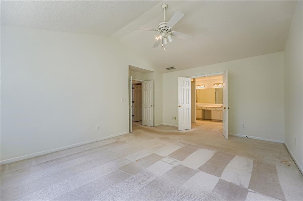 120 Lyndhurst Court