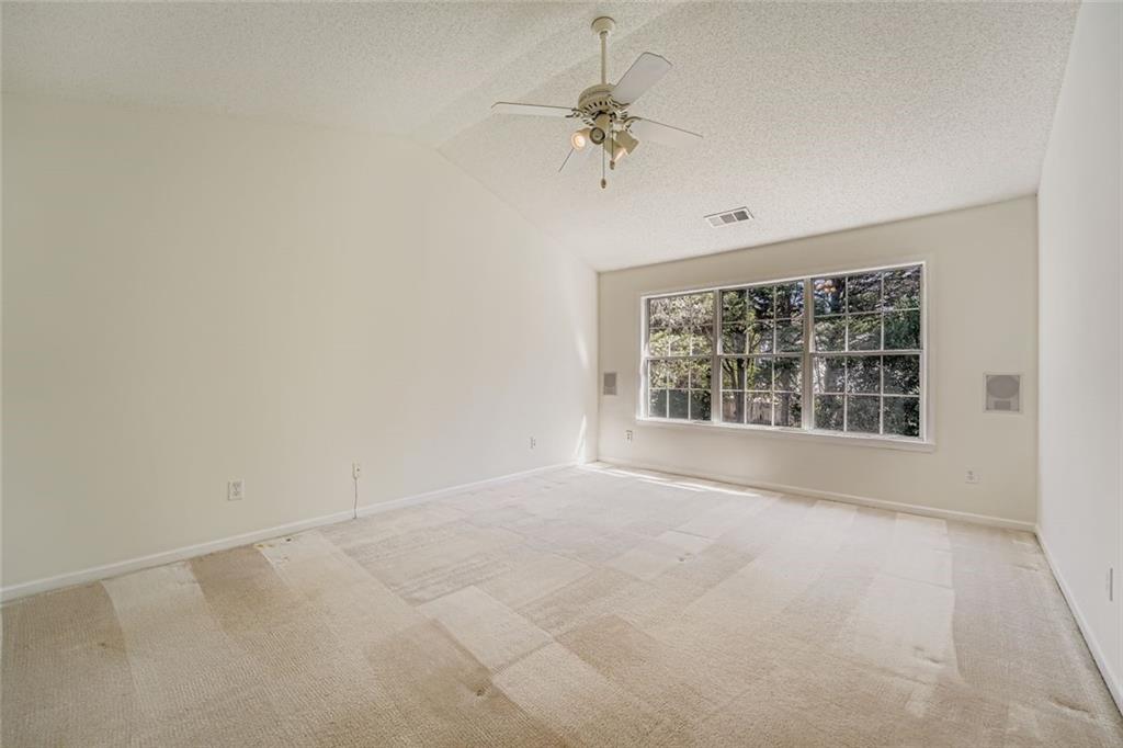 120 Lyndhurst Court
