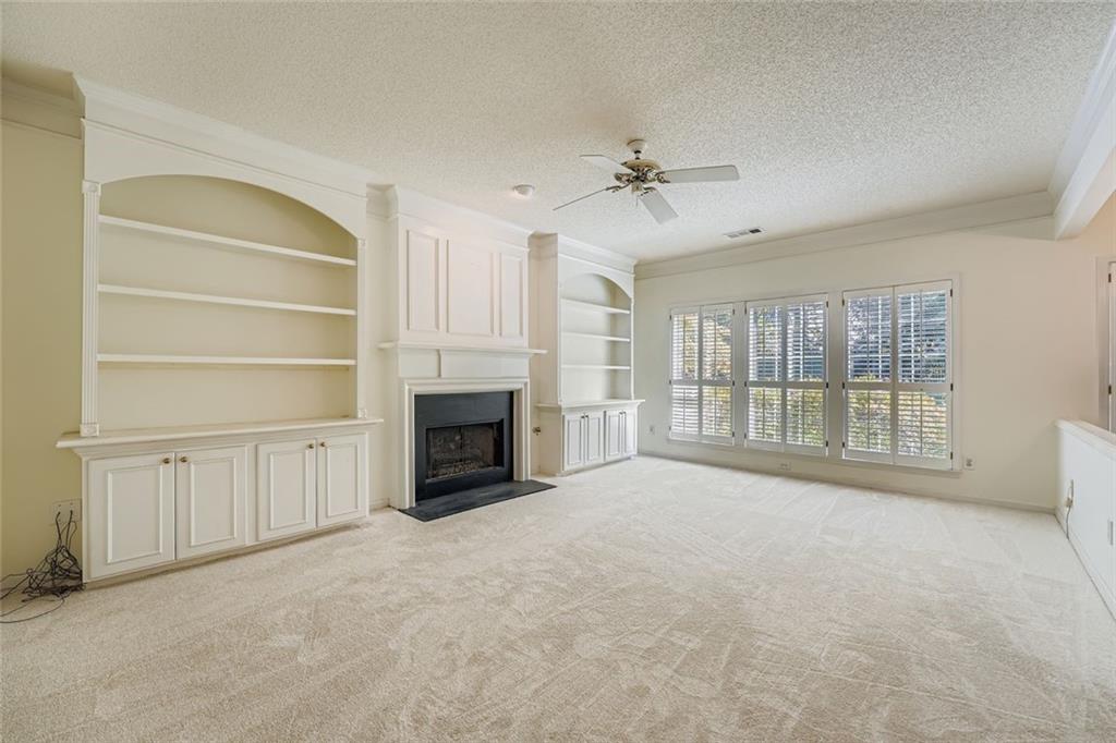 120 Lyndhurst Court