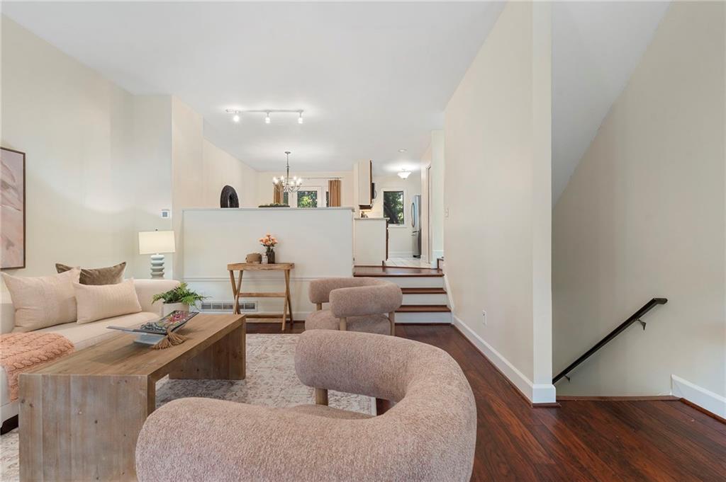1467 Monroe Drive Unit 11