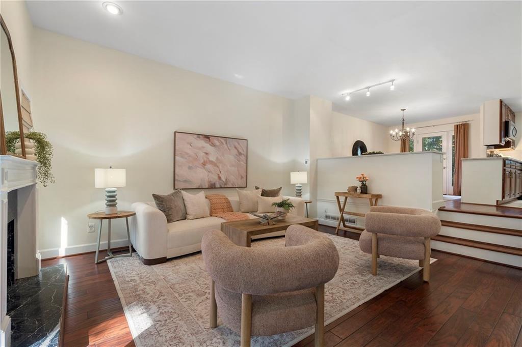 1467 Monroe Drive Unit 11