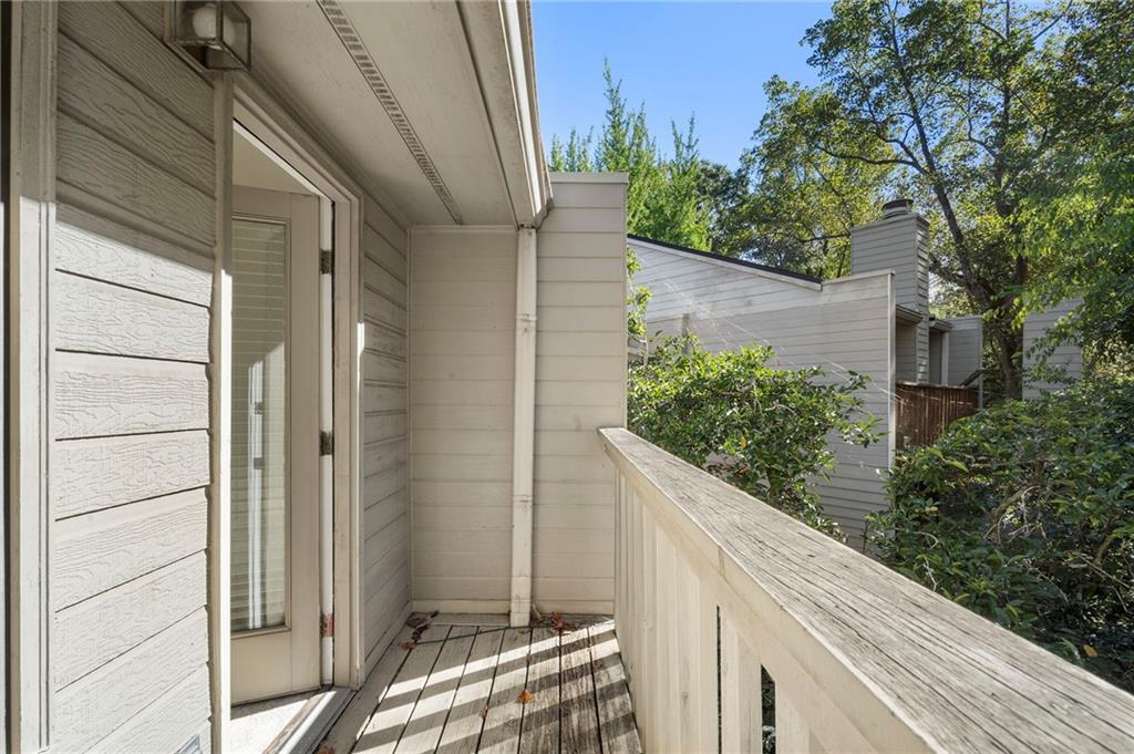 1467 Monroe Drive Unit 11