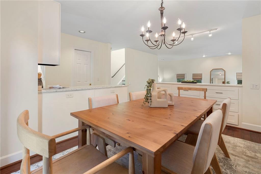 1467 Monroe Drive Unit 11
