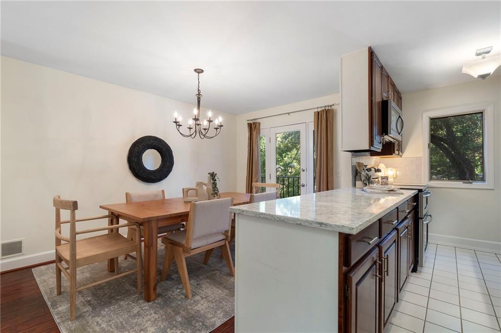 1467 Monroe Drive Unit 11