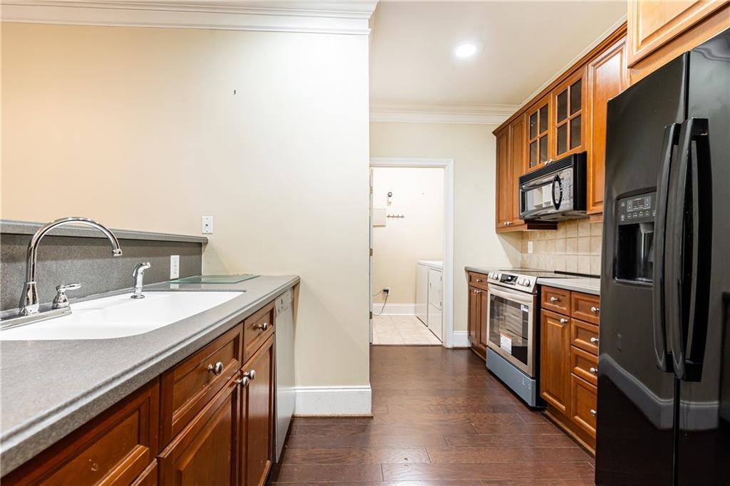 4100 Paces Walk SE Unit 2104