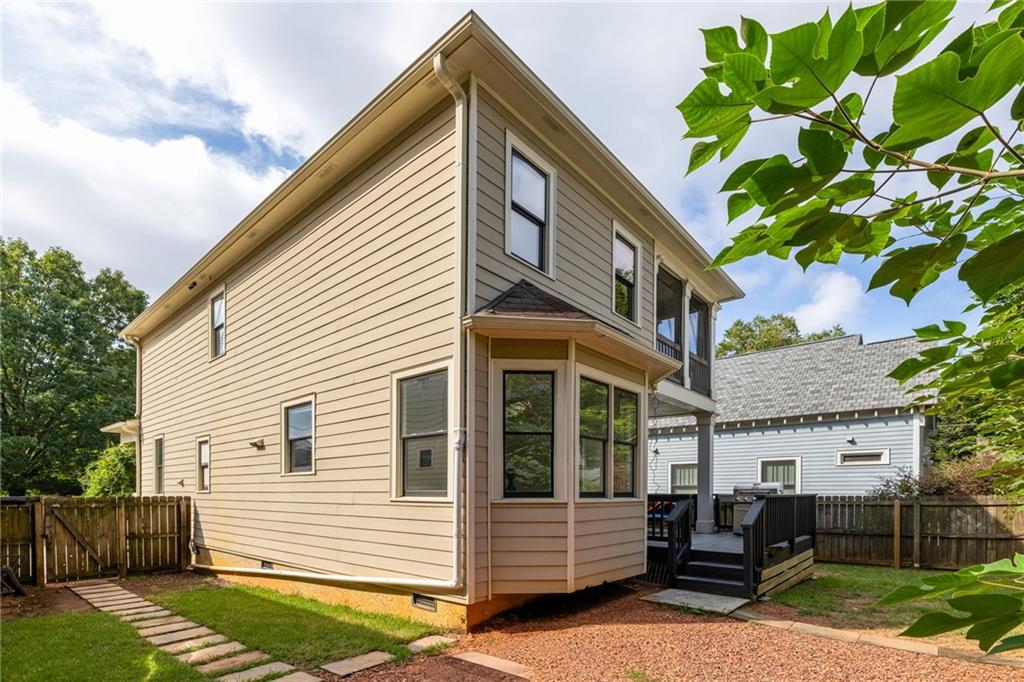 776 Fulton Terrace SE