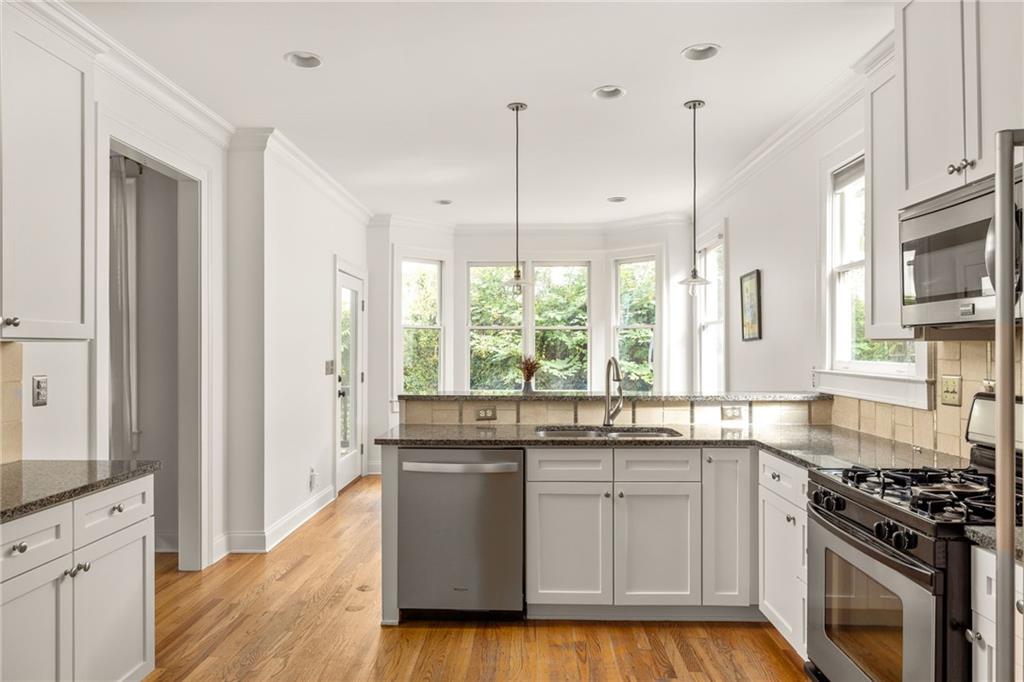 776 Fulton Terrace SE