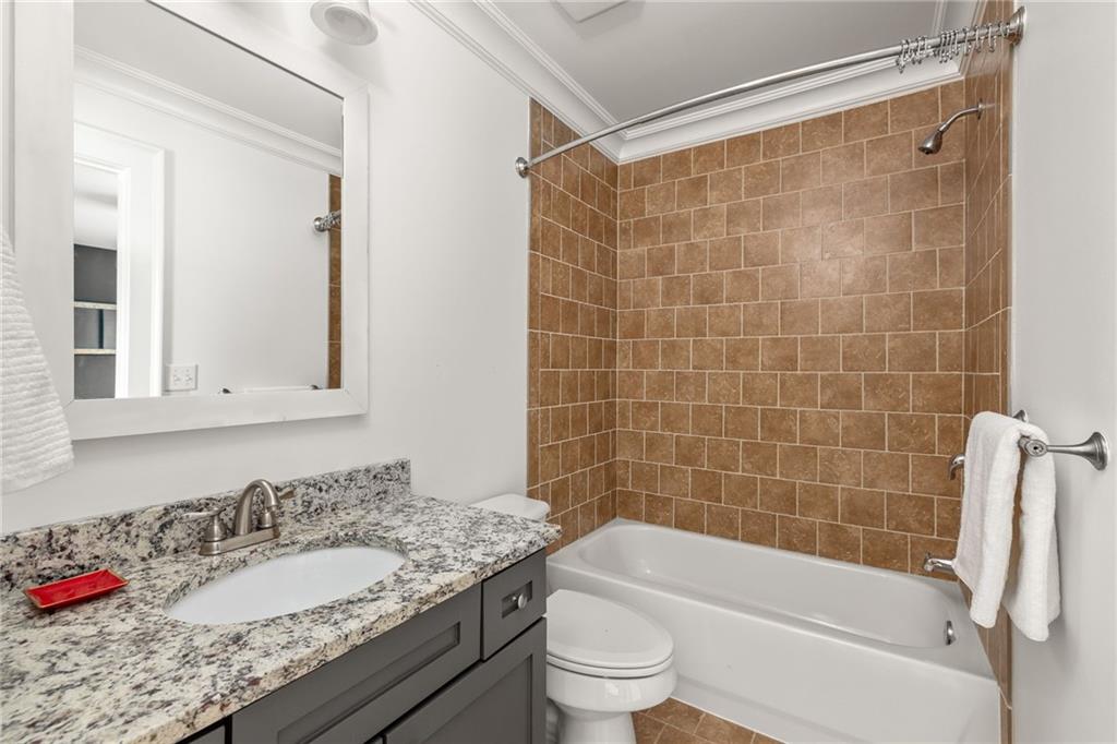 776 Fulton Terrace SE