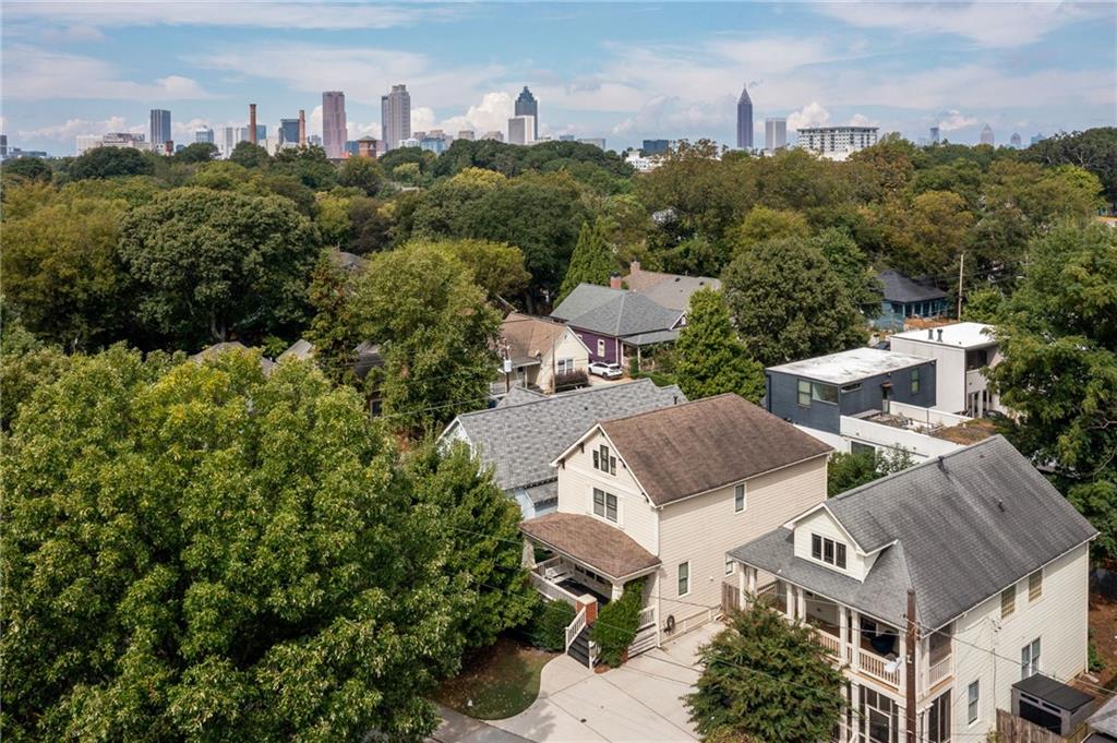 776 Fulton Terrace SE