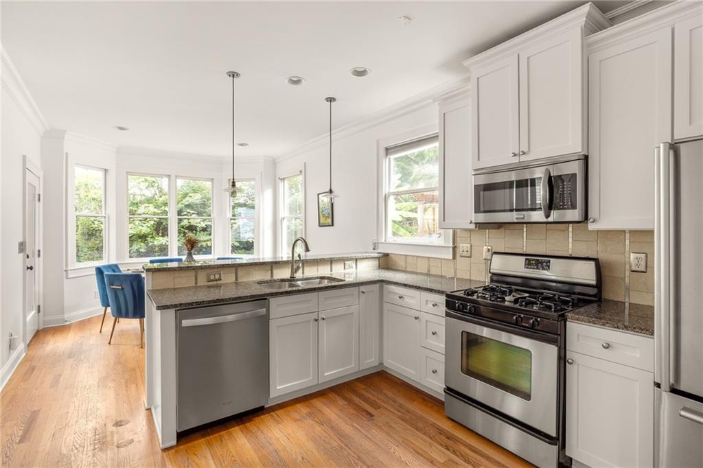 776 Fulton Terrace SE