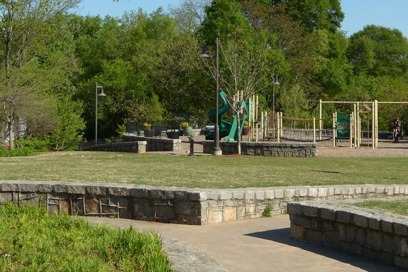 776 Fulton Terrace SE