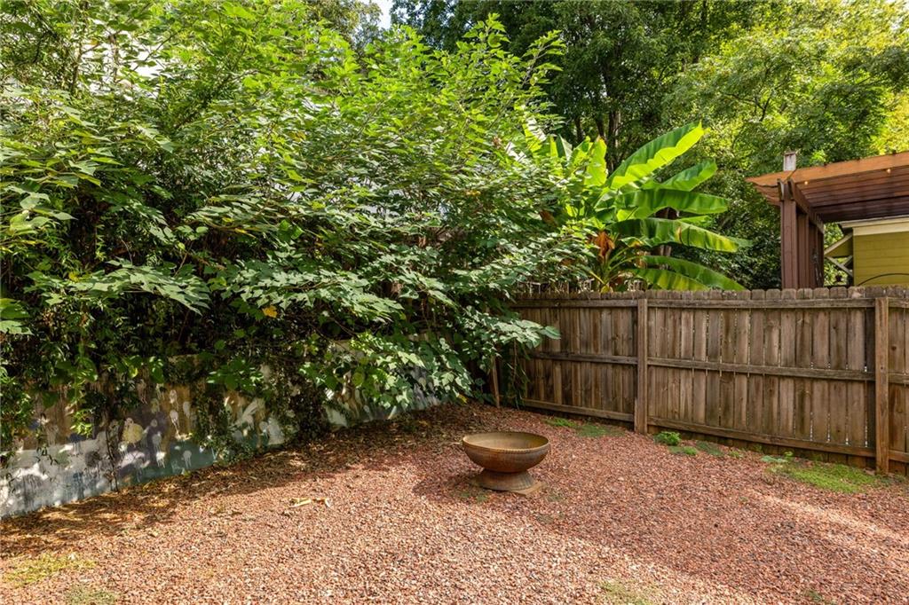 776 Fulton Terrace SE