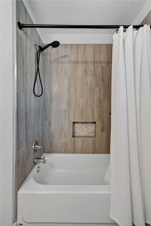 1994 Honeysuckle Lane SW