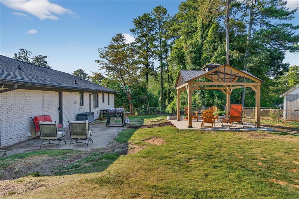 1994 Honeysuckle Lane SW