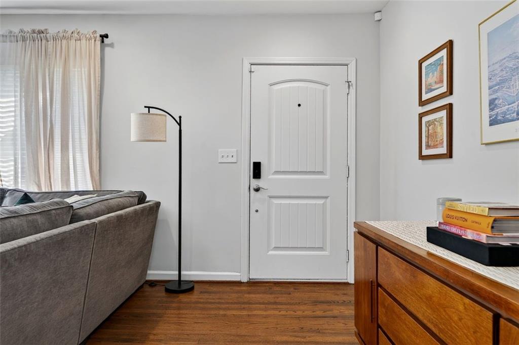 1994 Honeysuckle Lane SW