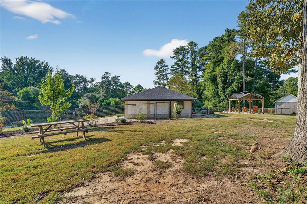 1994 Honeysuckle Lane SW