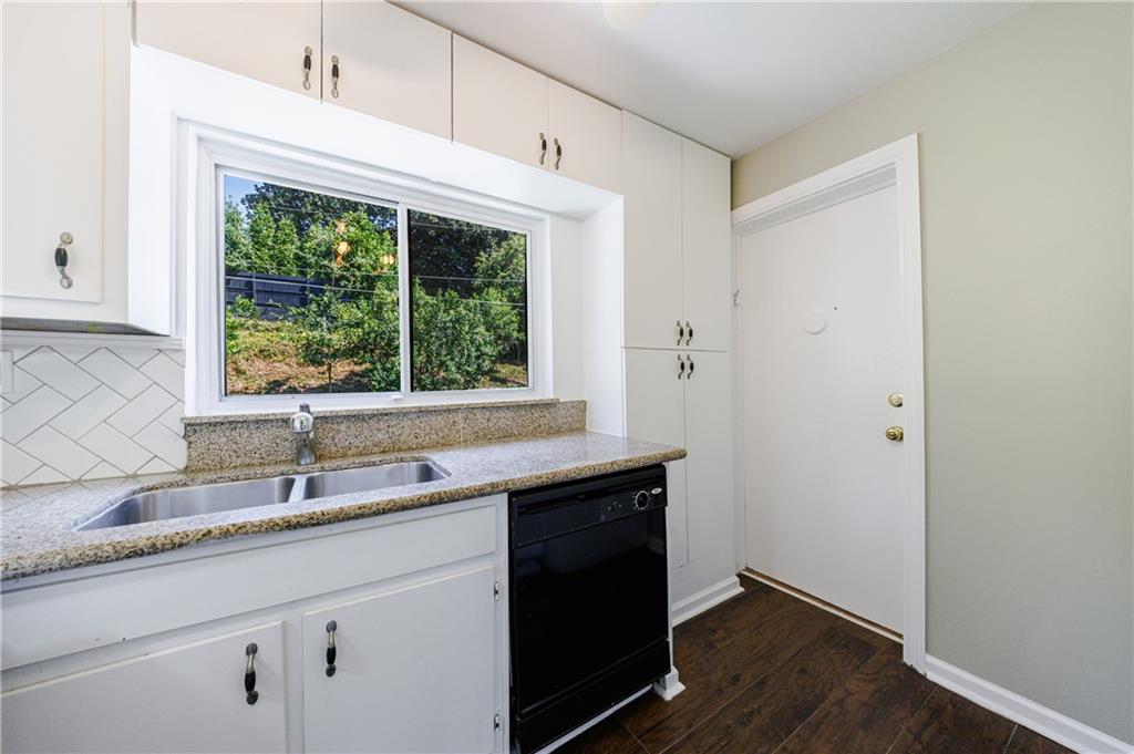101 Ardmore Place NW Unit 3