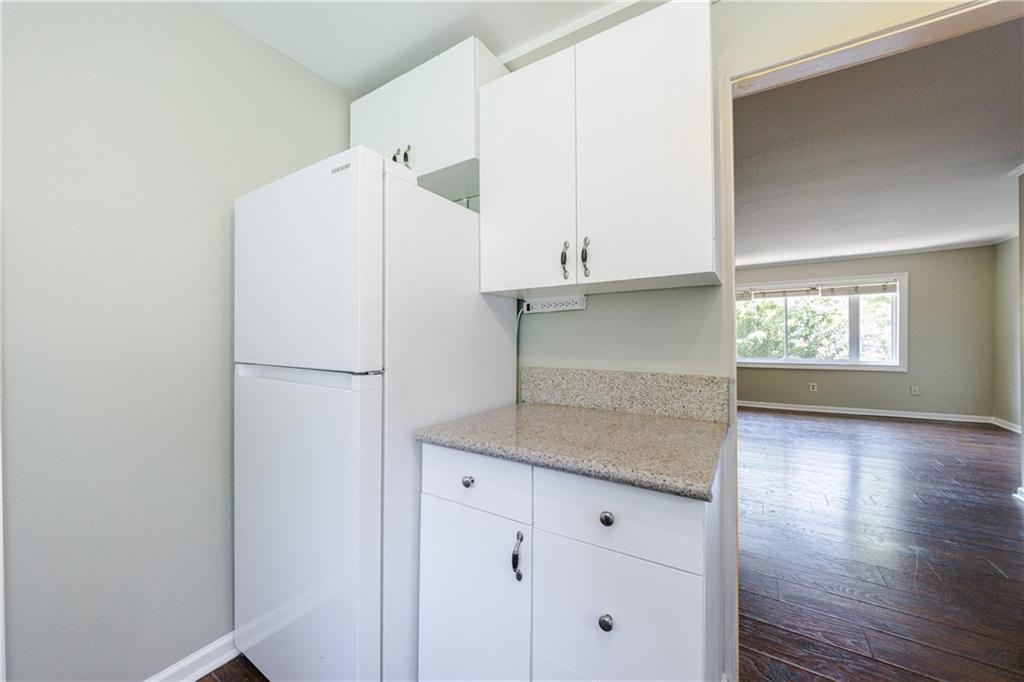 101 Ardmore Place NW Unit 3
