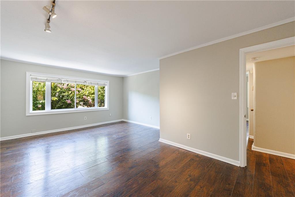 101 Ardmore Place NW Unit 3