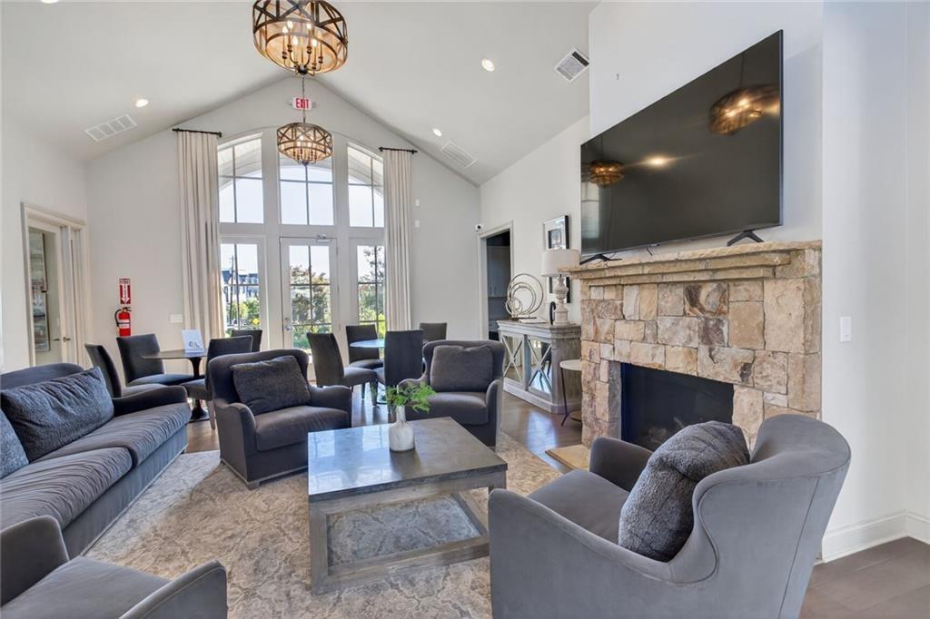 1807 Falling Sky Court NE