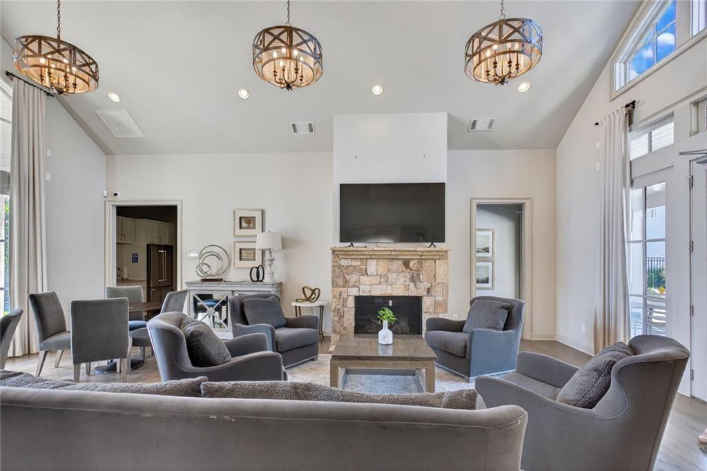 1807 Falling Sky Court NE