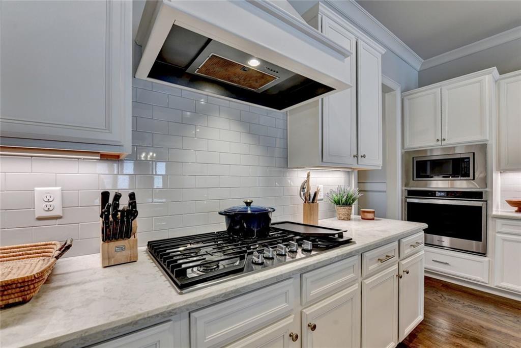 1807 Falling Sky Court NE