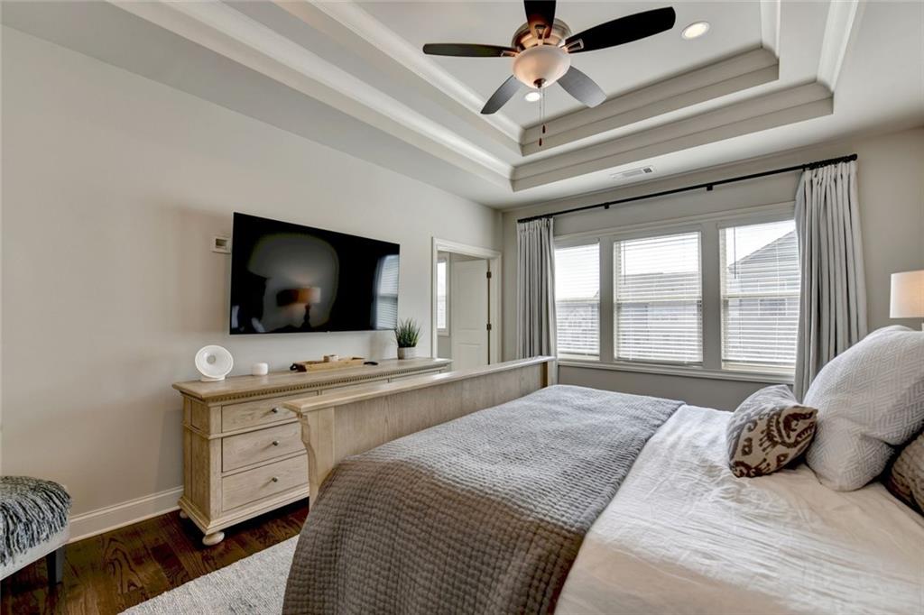 1807 Falling Sky Court NE