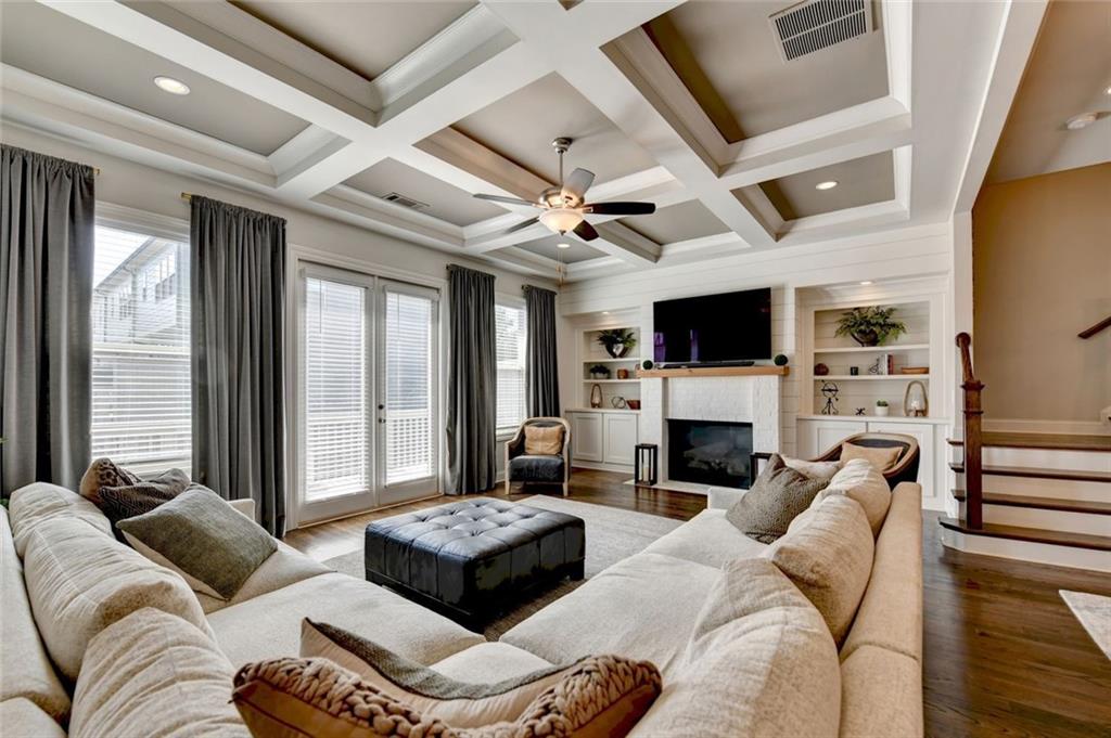 1807 Falling Sky Court NE