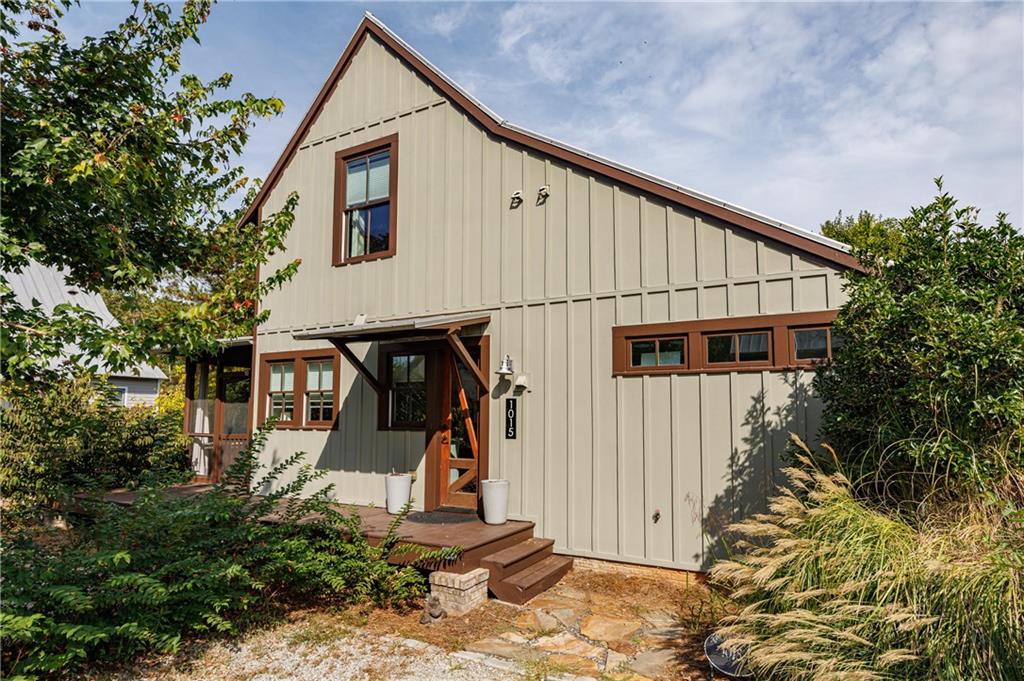 1015 Loliver Lane