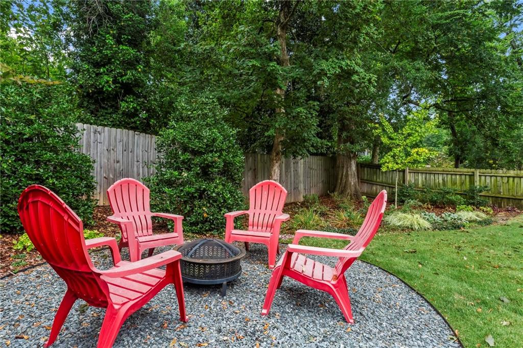 321 Sisson Avenue NE