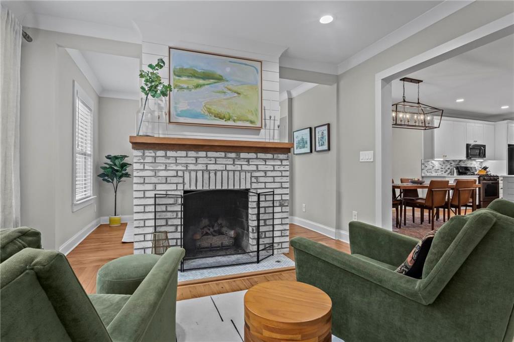 321 Sisson Avenue NE
