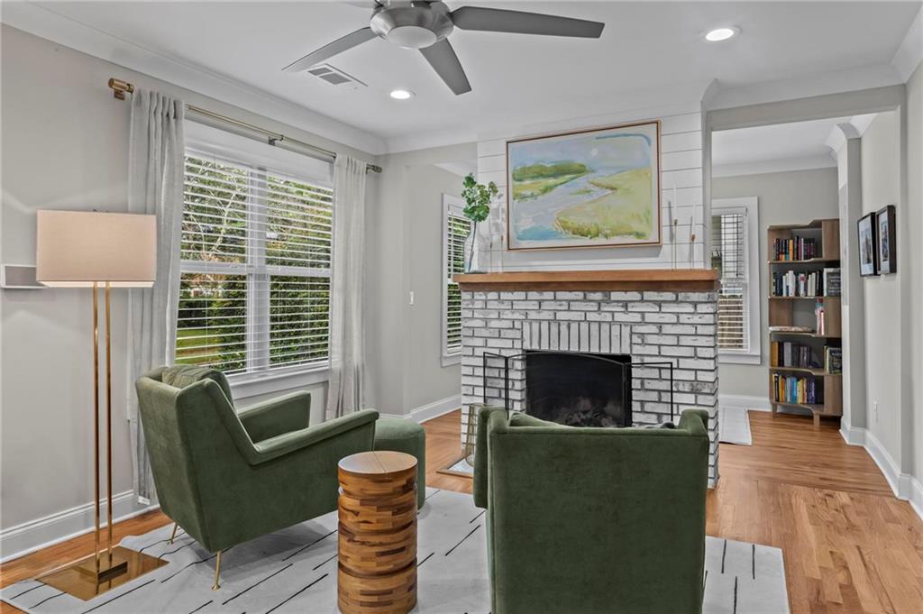 321 Sisson Avenue NE