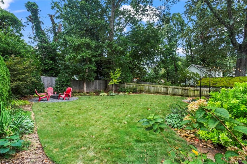 321 Sisson Avenue NE