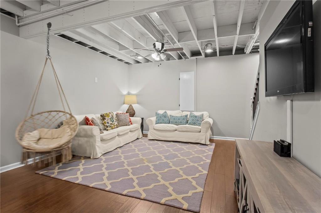 2872 Suffolk Court