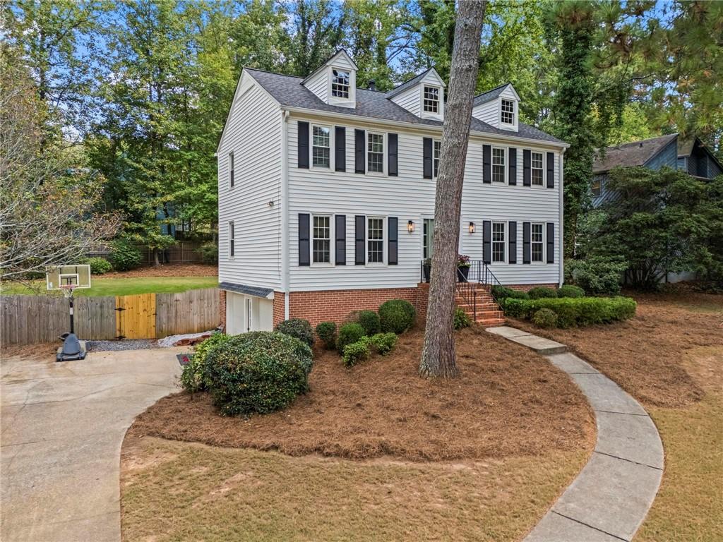 2872 Suffolk Court